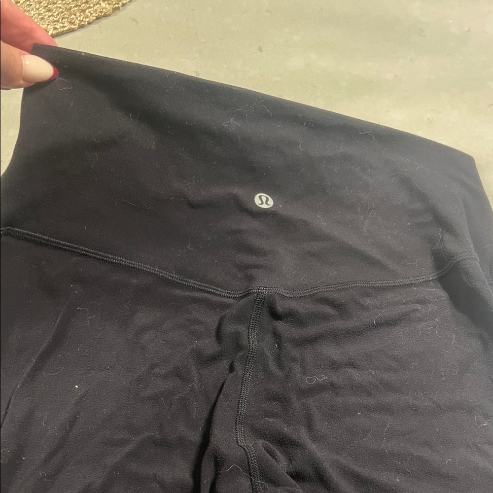 Lululemon Black aling leggings 33 inch long